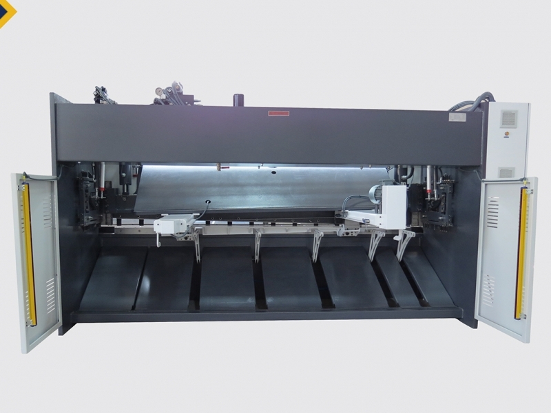ASSISTMACH V-CUT Variable Angle CNC Shears